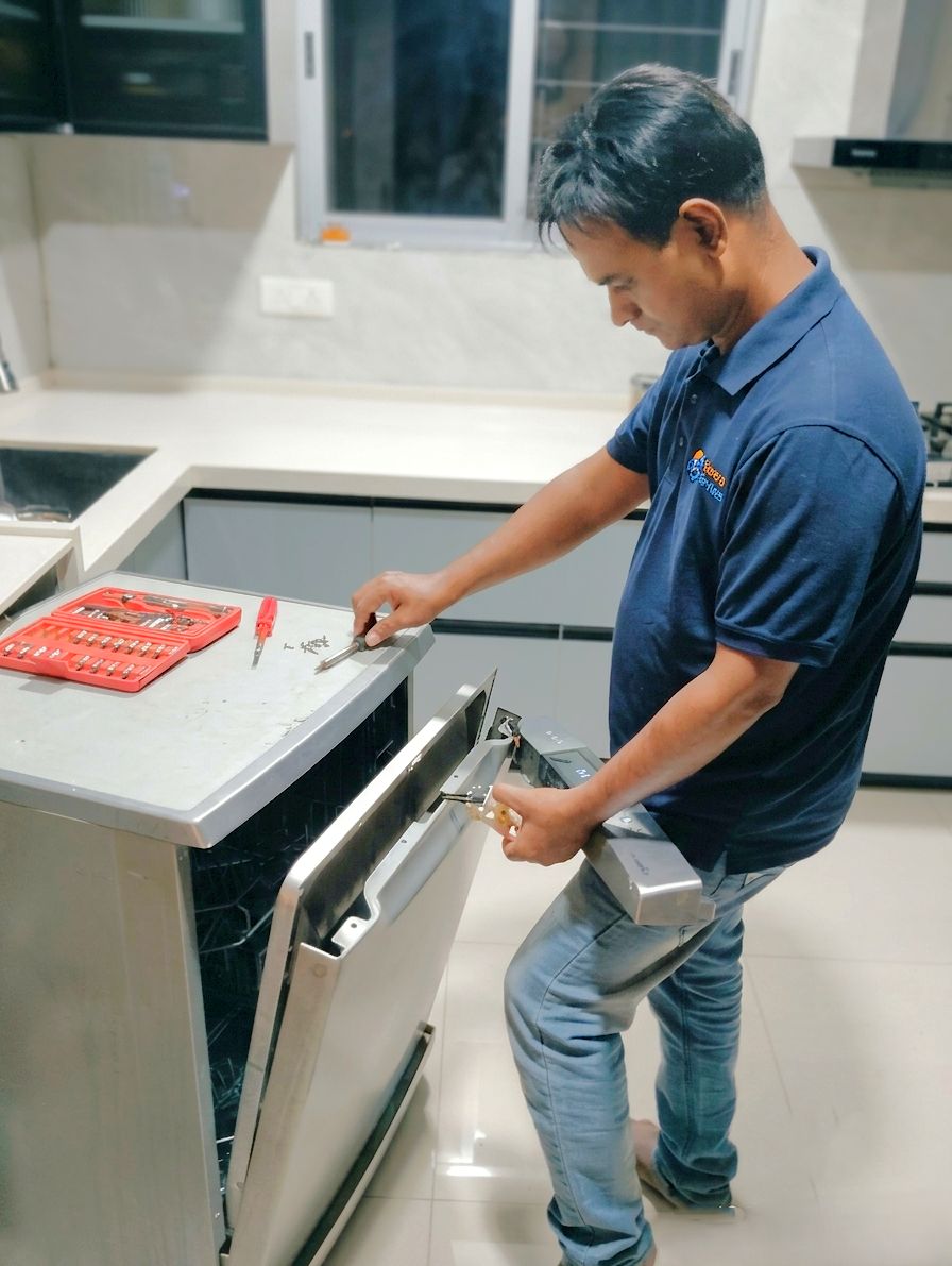 Washing machine repair technician in Pune - Savera Services